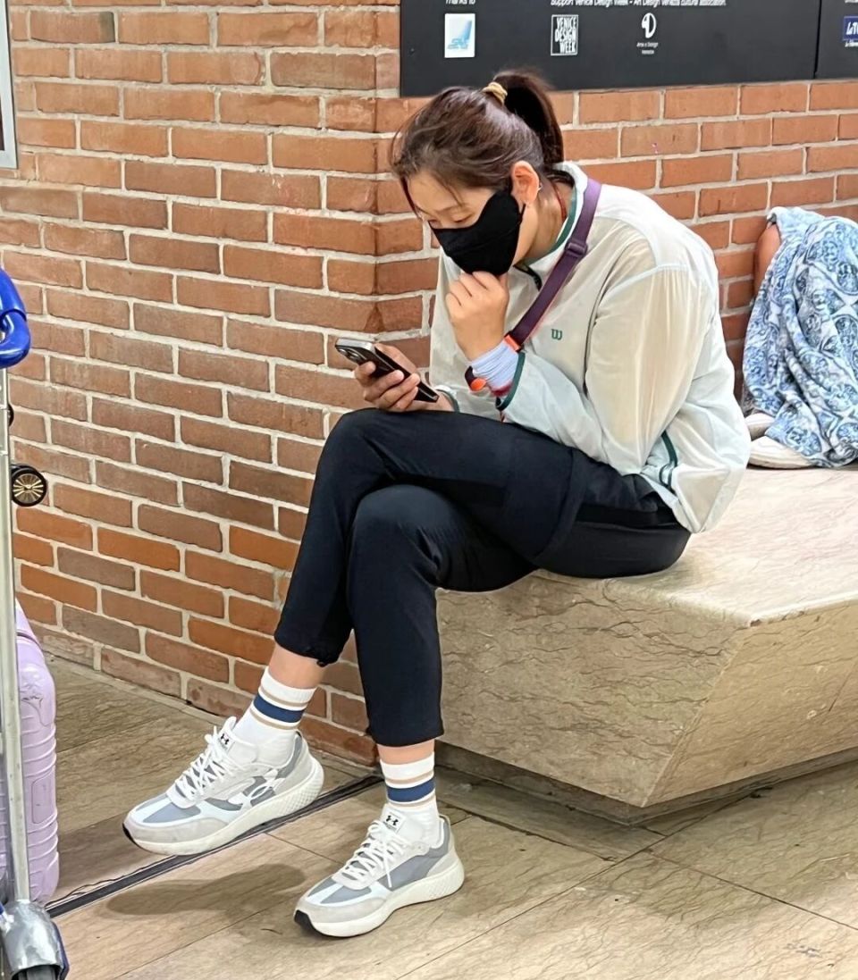 com, 赛季的训练, 肩背紫色挎 com, 赛季的训练, 肩背紫色挎